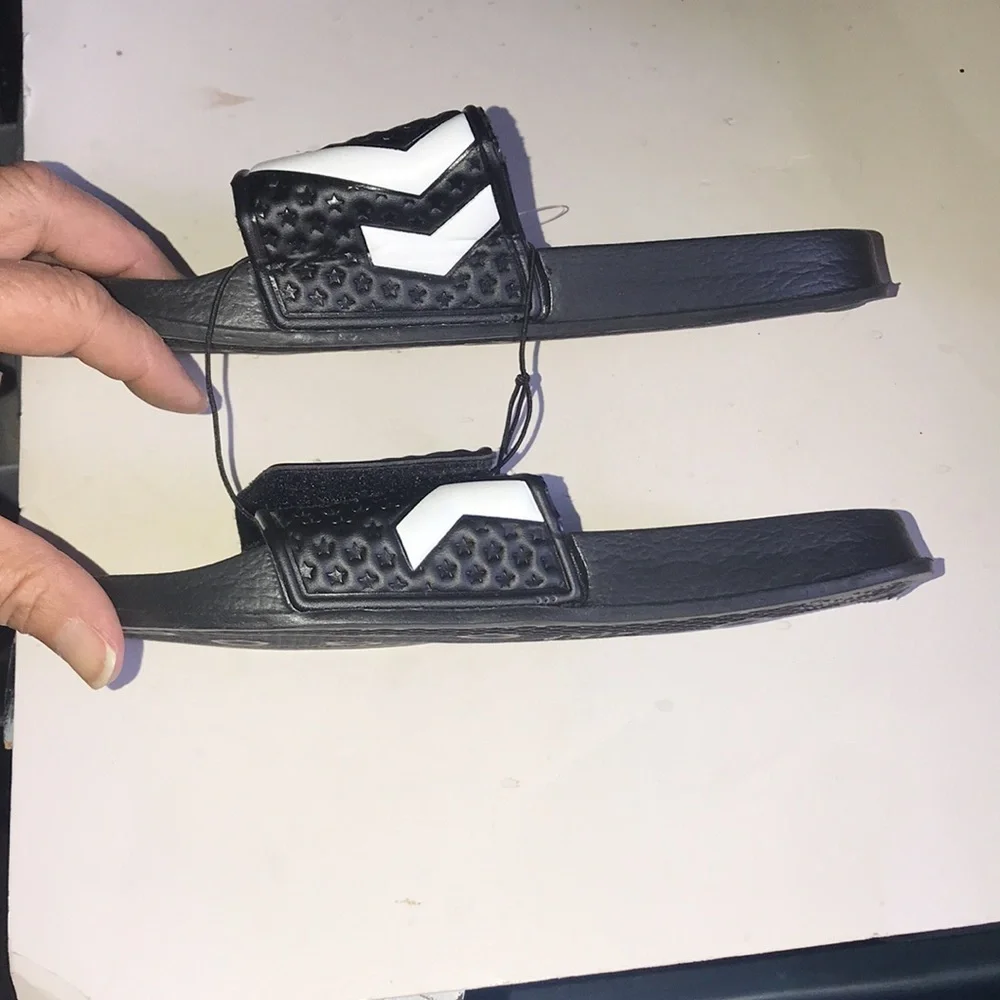 NWOT Boy’s Casual Slides